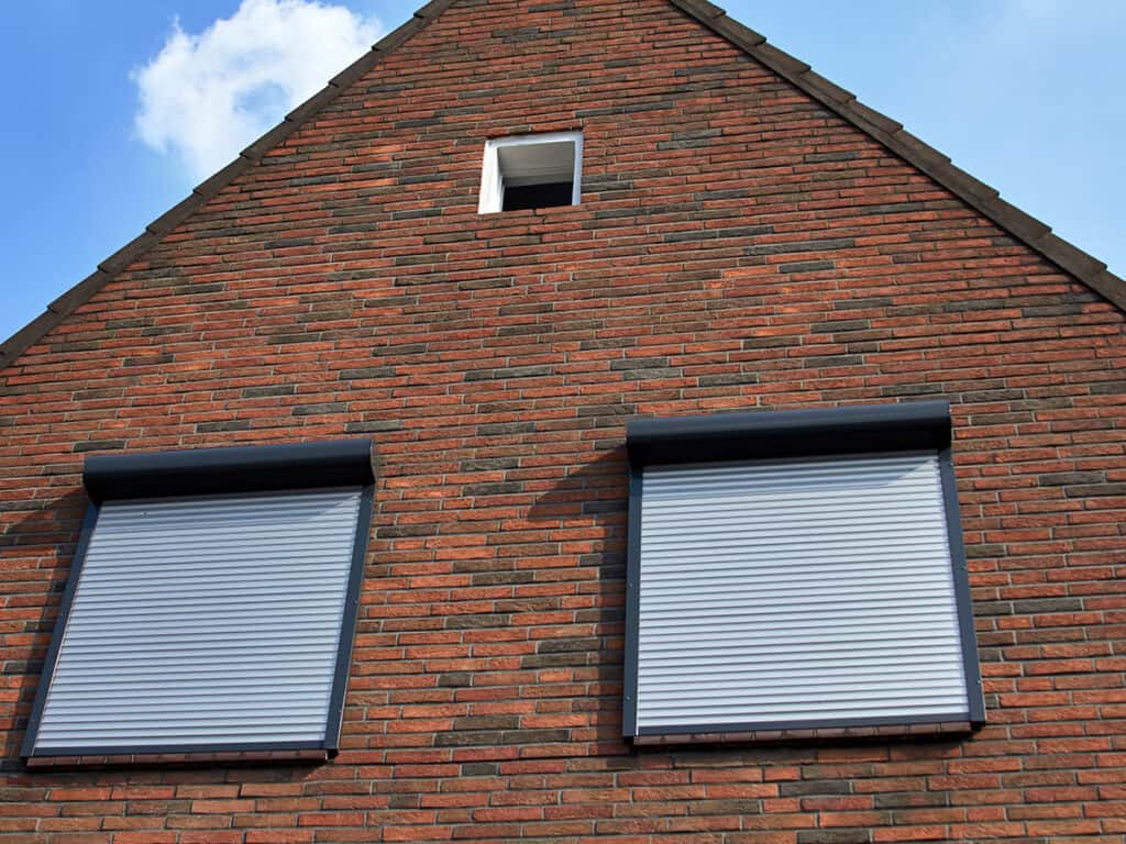 Brick Siding with Roofing for Troops