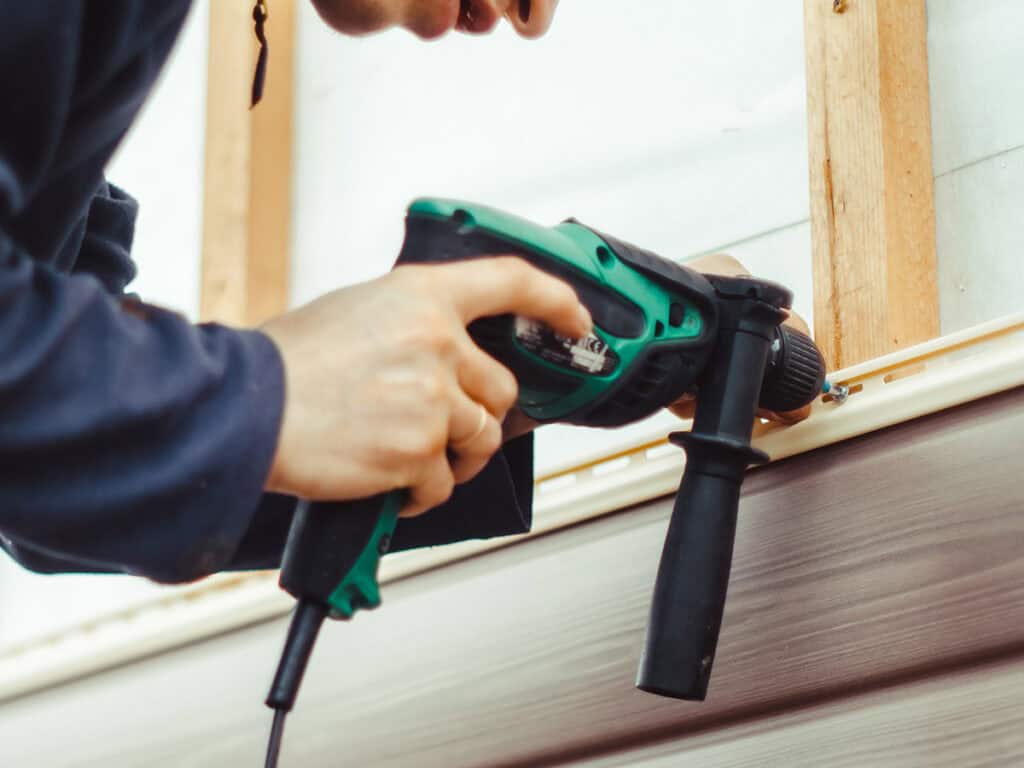 Vinyl Siding with roofing for troops